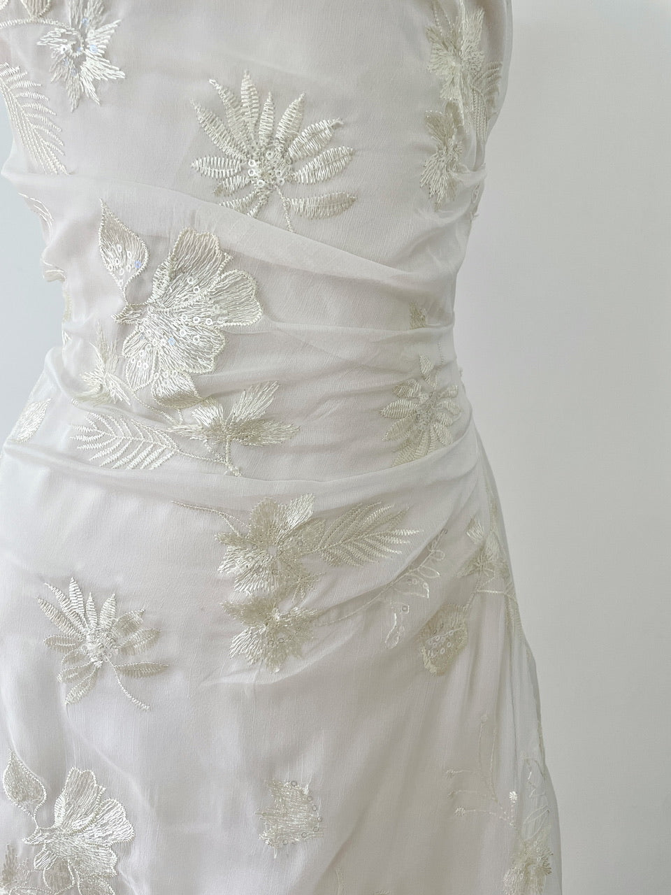 Robe d'été longue en dentelle à bretelles spaghetti et sirène pour femme DP0017