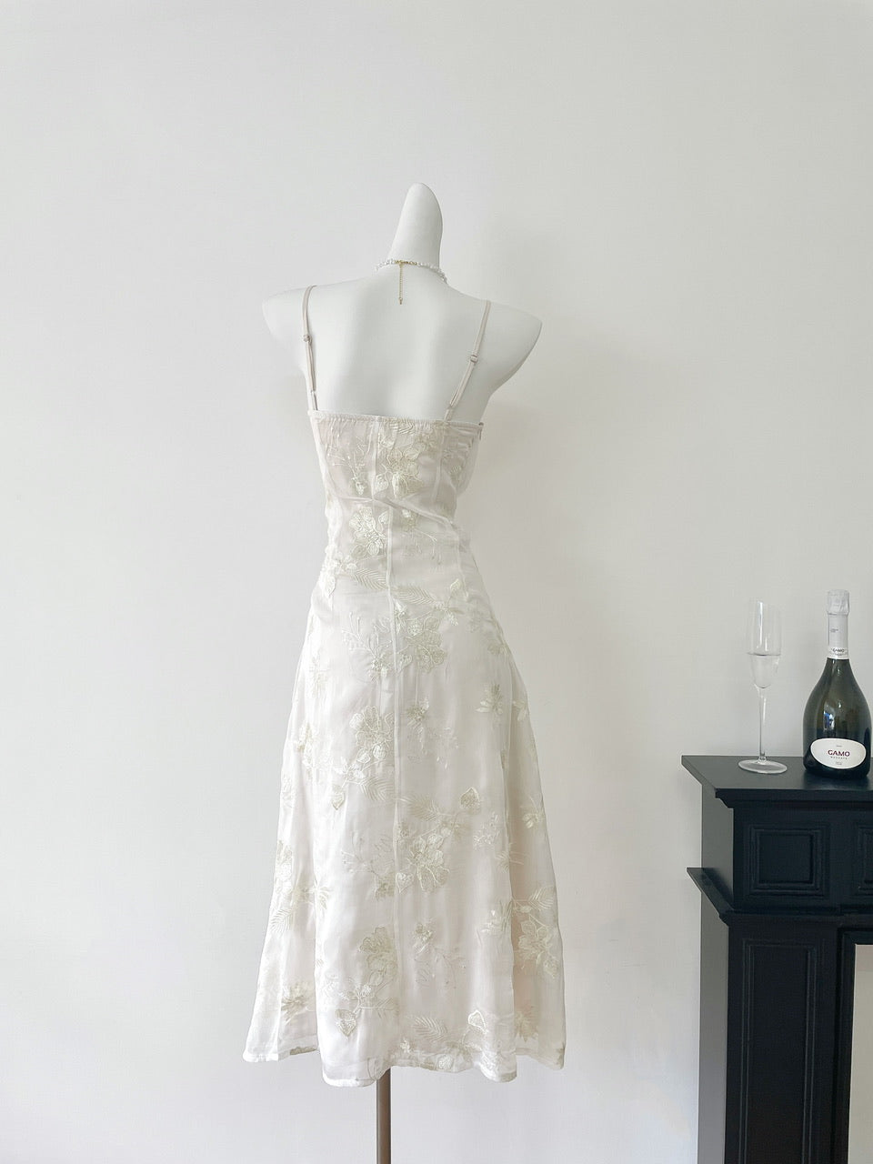 Robe d'été longue en dentelle à bretelles spaghetti et sirène pour femme DP0017