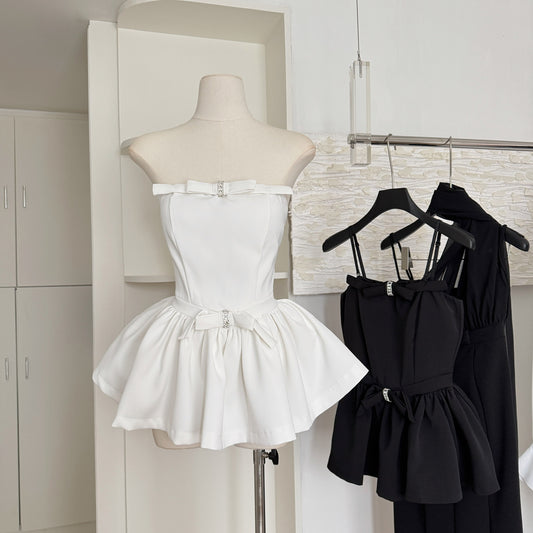 Süßes A-Linie Spaghettiträger Weißes kurzes Sommerkleid Urlaubsparty-Outfits für Frauen DP0095