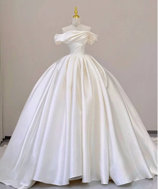 Elegantes Ballkleid aus Satin mit Schulterdekolletee, weiße Brautkleider P0002