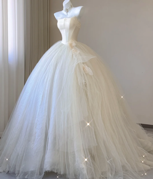 Elegantes Ballkleid Trägerloses Tüll Satin Brautkleider Langes Brautkleid P0006