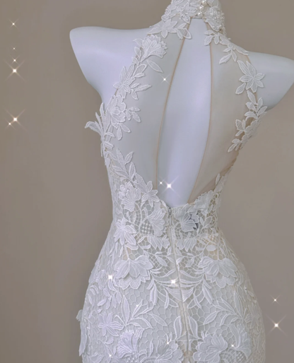 Elegante Meerjungfrau Hoher Ausschnitt Weiß Spitze Ärmellose Brautkleider Braut Kleid P0012
