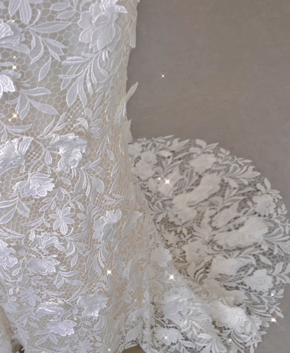 Elegante Meerjungfrau Hoher Ausschnitt Weiß Spitze Ärmellose Brautkleider Braut Kleid P0012