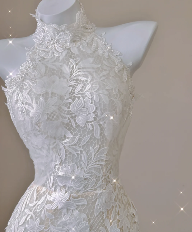 Elegante Meerjungfrau Hoher Ausschnitt Weiß Spitze Ärmellose Brautkleider Braut Kleid P0012