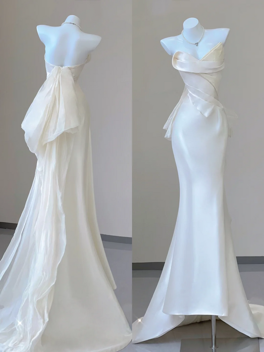 Einzigartige Meerjungfrau Schatz Elfenbein Satin Lange Brautkleider Brautkleider P0030