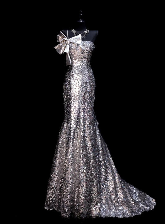 Elegantes silbernes Pailletten-Abendkleid im Meerjungfrauenstil, trägerlos, S1078