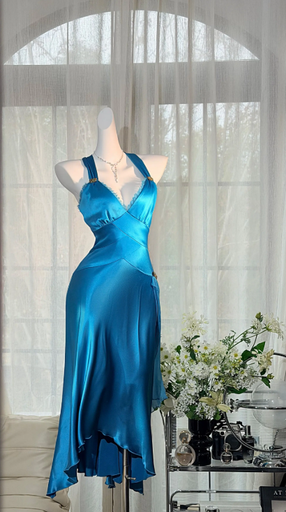 Elegantes blaues Ballkleid aus Satin, Partykleid, Neckholder, A-Linien-Abendkleid S1080