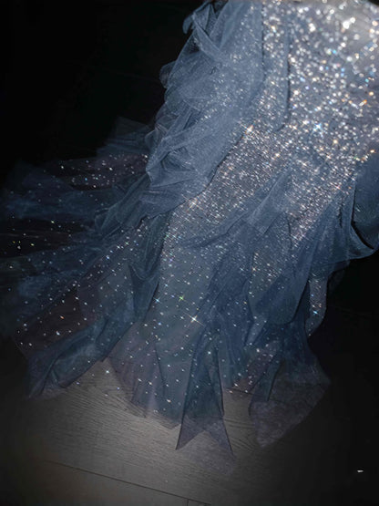 Wunderschönes Meerjungfrau-Neckholder-Blau-Pailletten-Langballkleid Partykleid Abschlusskleider DP2721