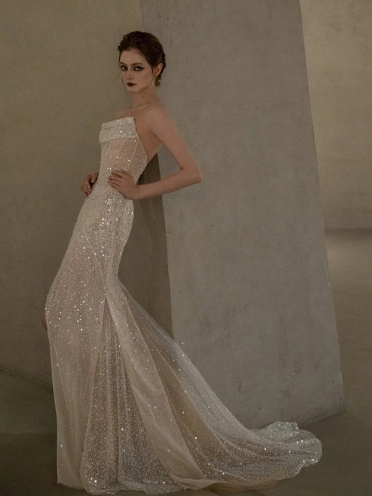 Elegantes Meerjungfrau-Abendkleid mit trägerlosem weißen Pailletten und Schlitz, langes Ballkleid H2887