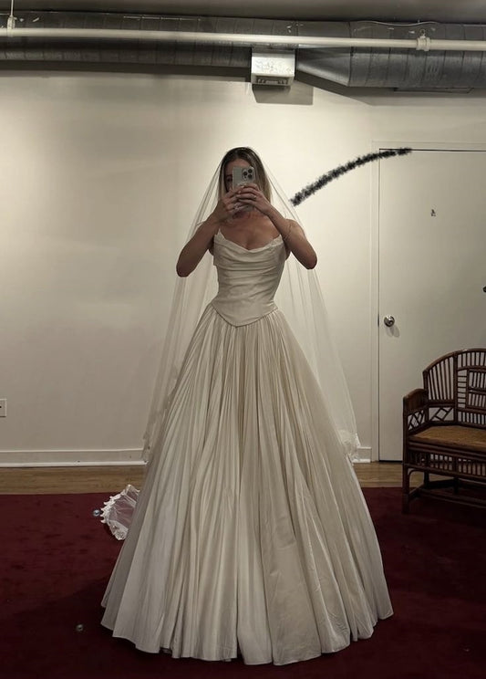 Modest Wedding Dress Ball Gown Strapless White Satin Long Wedding Dresses Brides Dress Bridal Gowns W0121