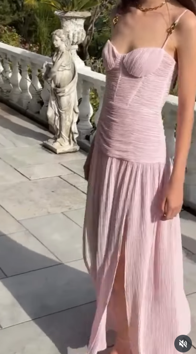 Modest A line Spaghetti Straps Green Prom Dresses Formal Summer Spring Slit Wedding Guest Dresses Wedding Guest Outfit W0179