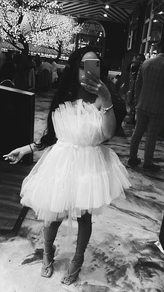 Elegant Ball Gown Strapless Black Girl Summer Birthday Dresses For Teens White Hoco Dress Mini 18th Birthday Outfit Cocktail Dresses W0483