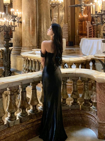 Edle Meerjungfrau aus der Schulter schwarz Satin lange Ballkleider Partykleid Geburtstag Outfits Abschlusskleider W0757