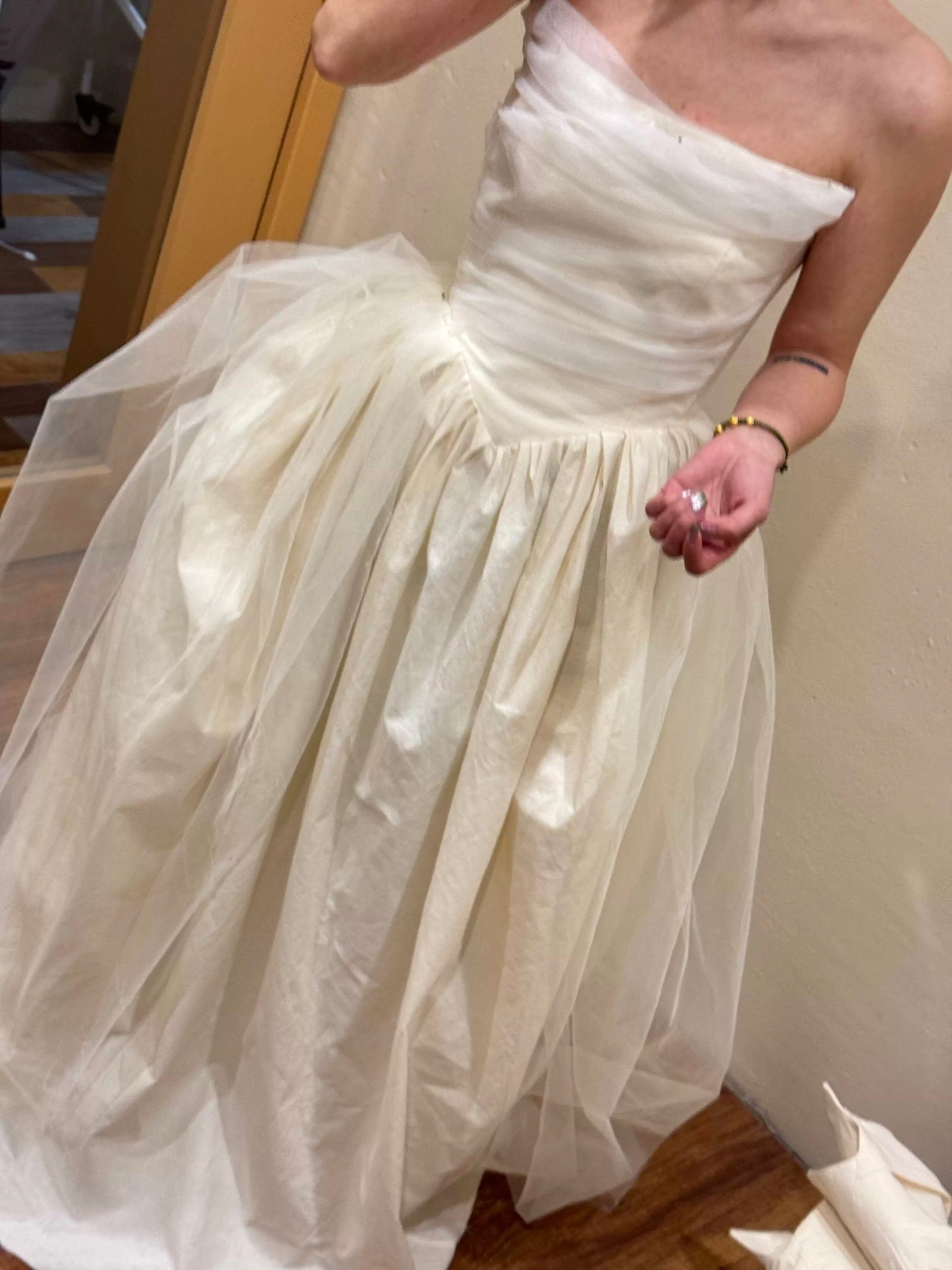 Robe de mariée vintage trapèze sans bretelles, ivoire, longue, pour la plage, pour l'été, W0787