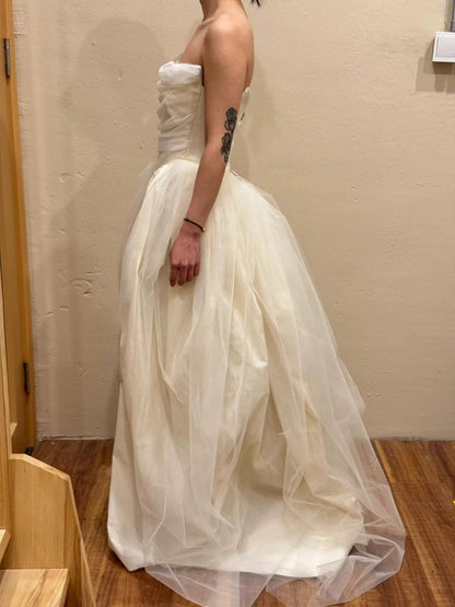 Robe de mariée vintage trapèze sans bretelles, ivoire, longue, pour la plage, pour l'été, W0787