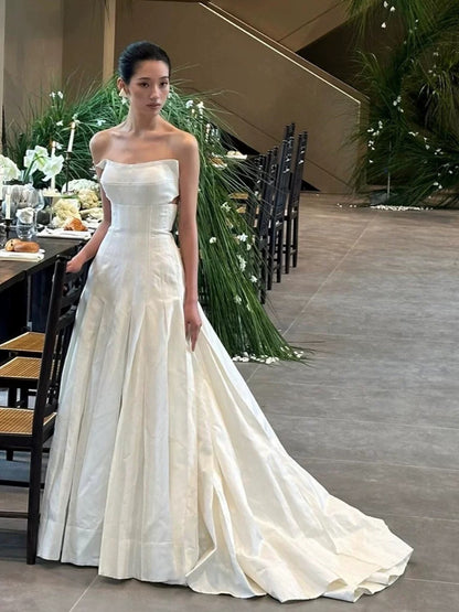 Vintage Wedding Dress Ball Gown Strapless Ivory Summer Beach Long Wedding Dresses Bridal Gowns W0788