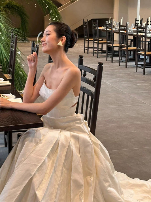 Vintage Wedding Dress Ball Gown Strapless Ivory Summer Beach Long Wedding Dresses Bridal Gowns W0788