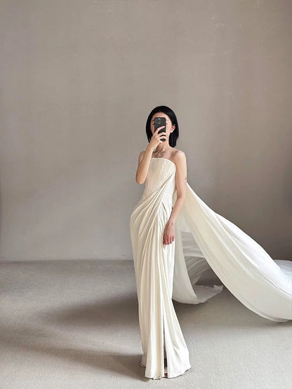 Hübsches Brautkleid Mantel Trägerlos Weiß Lange Satin Brautkleider Brautkleider Bräute Kleid W804