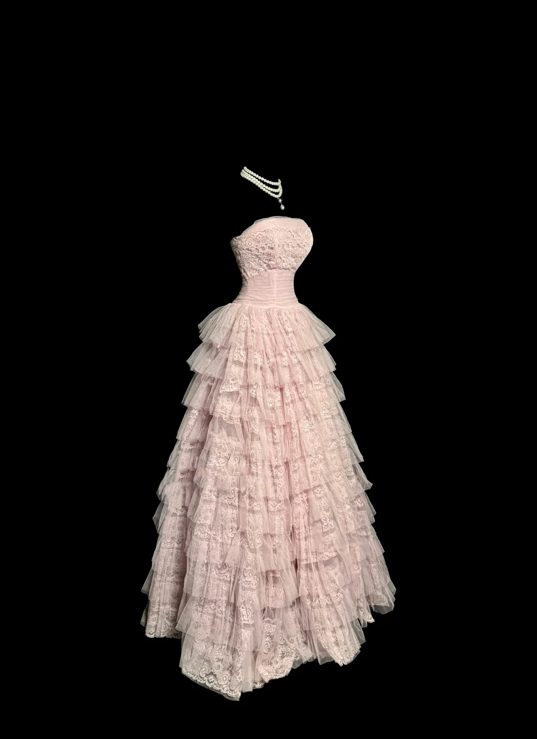 Hübsches Ballkleid Trägerloses Tüll Hellrosa Langes Quinceanera Kleid Abendkleider Vestido De 15 Anos Sweet 16 Kleid W839
