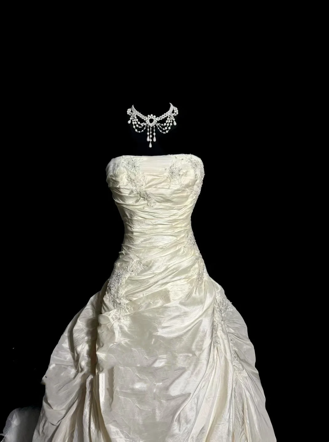 Robe de mariée vintage, robe de bal, bustier, en taffetas ivoire, longue, style rétro, robes de mariée modestes, W879