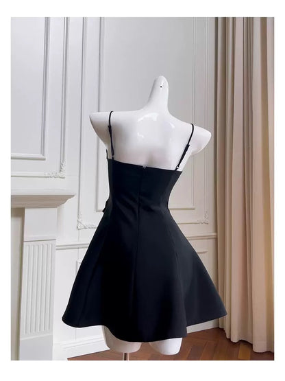 Trendy A Line Spaghetti Straps Black Satin Formal Short 8th Grade Homecoming Dress Summer Middle School Hoco Dresses Birthday Outfits W929