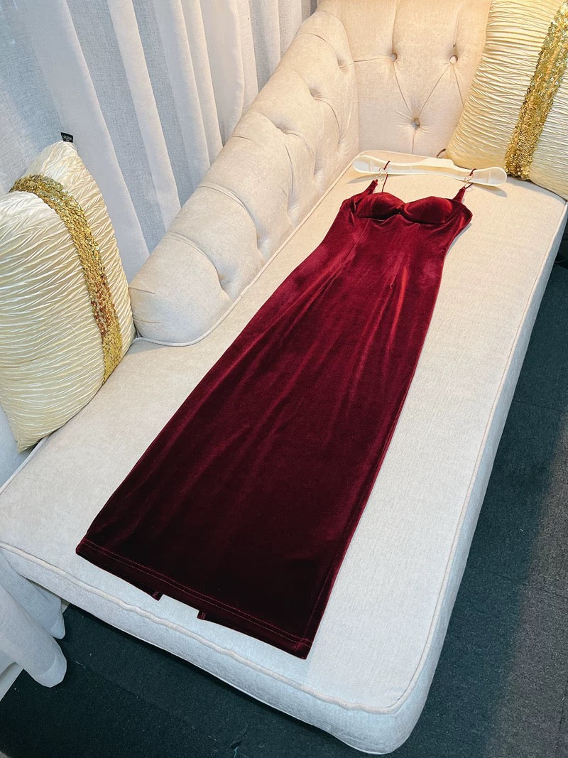 Elegante Etuikleider Spaghettiträger Burgunder Samt Ärmellos Lange Abendkleider Partykleider Abendkleid W950