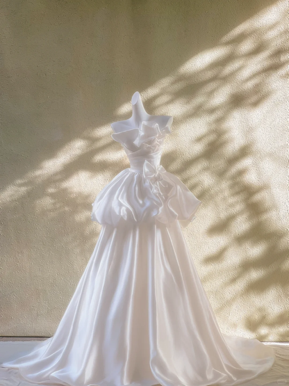 Romantic Bridal Gown Ball Gown Strapless White Satin Wedding Dresses Minimalist Bridal Gowns WD019