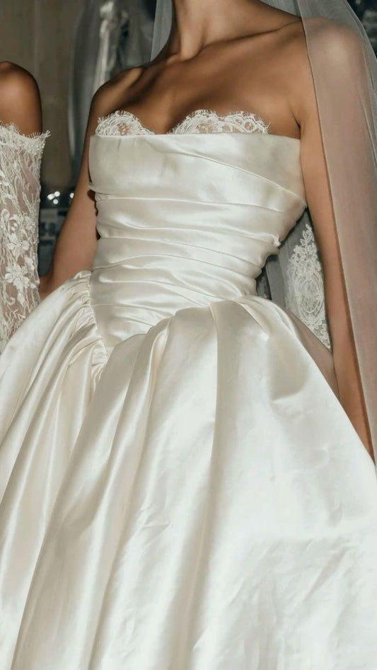 Hübsches Brautkleid Ballkleid Trägerlos Elfenbein Satin Lange Brautkleider Brautkleider WD053