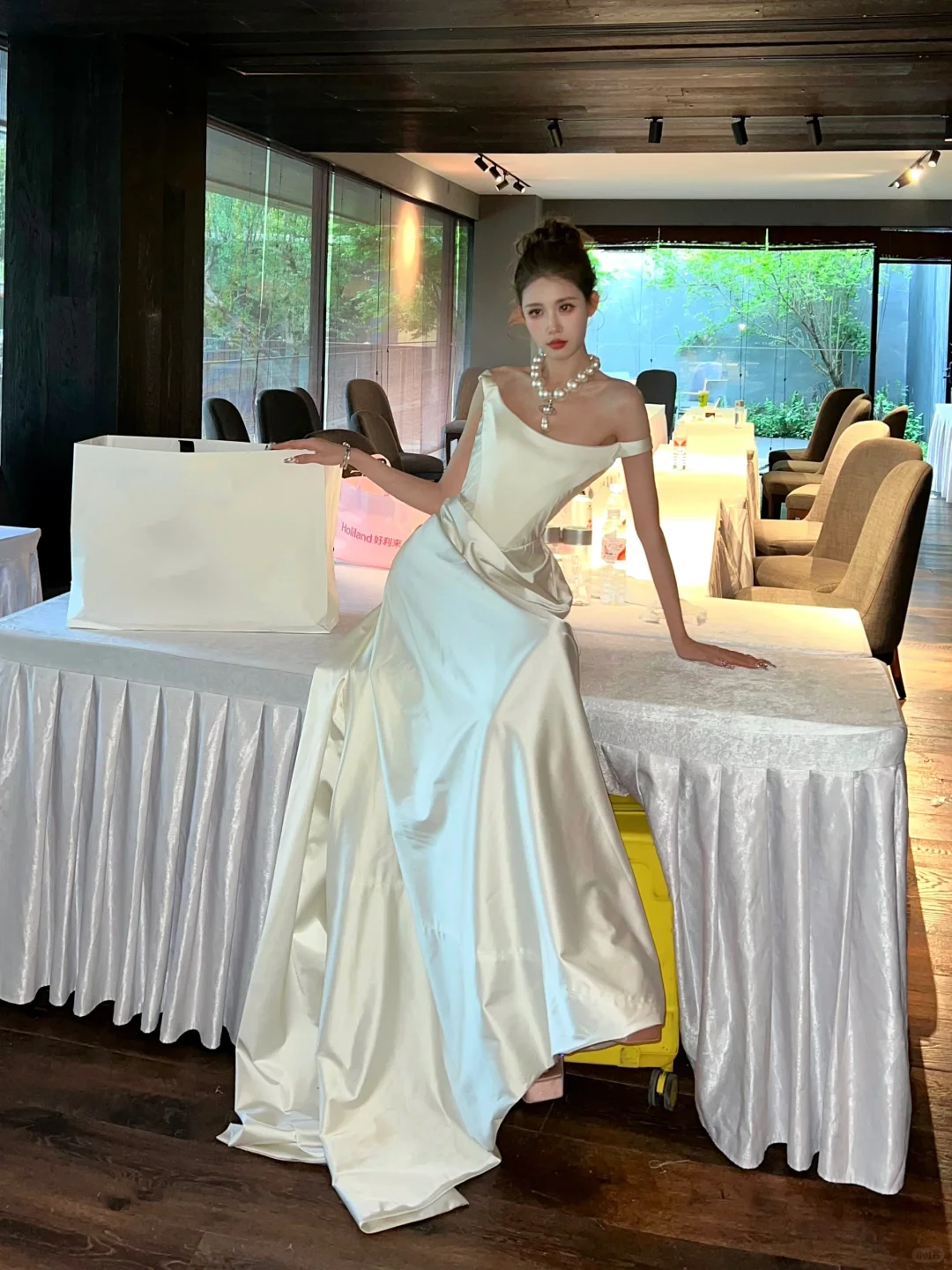 Dreamy Wedding Dress Sheath Off The Shoulder White Satin Summer Long Wedding Dresses Bridal Gowns W0140