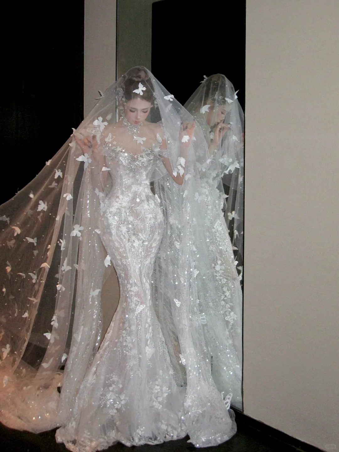 Hübsches Hochzeitskleid Meerjungfrau U-Ausschnitt Spitze Pailletten Weiß Lange Luxus Brautkleider Brautkleider Bräute Kleid WD088