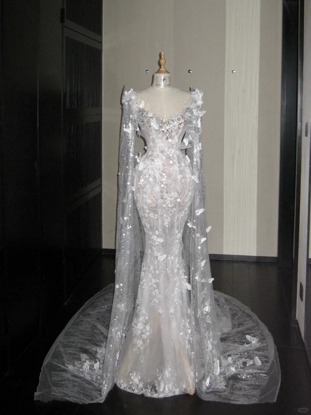 Hübsches Hochzeitskleid Meerjungfrau U-Ausschnitt Spitze Pailletten Weiß Lange Luxus Brautkleider Brautkleider Bräute Kleid WD088