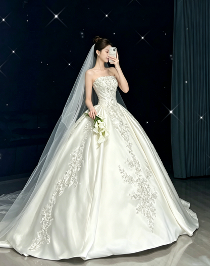 Princess Bridal Dress Ball Gown Strapless Lace White Wedding Dress With Appliques Wedding Dresses Modest Wedding Gowns DH1764