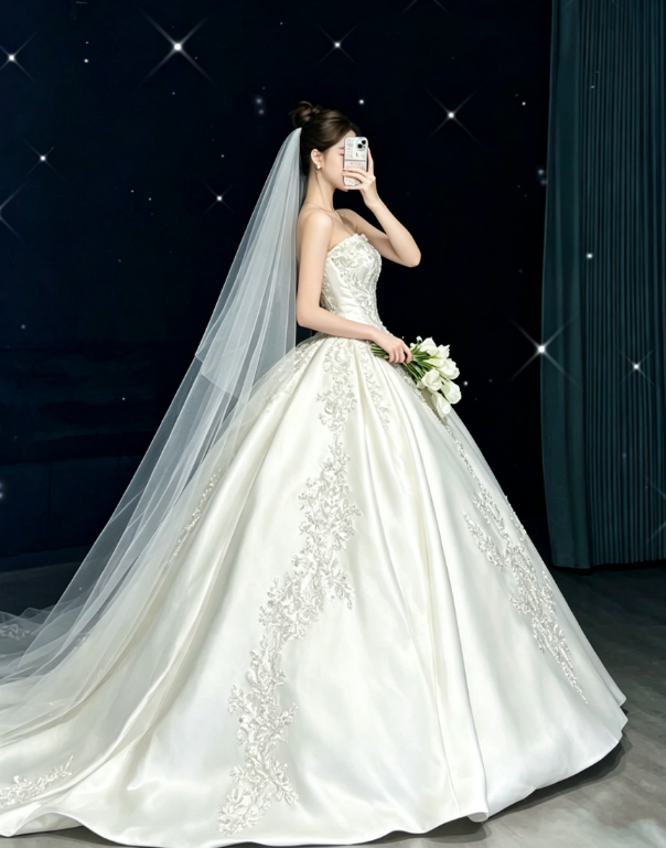 Princess Bridal Dress Ball Gown Strapless Lace White Wedding Dress With Appliques Wedding Dresses Modest Wedding Gowns DH1764