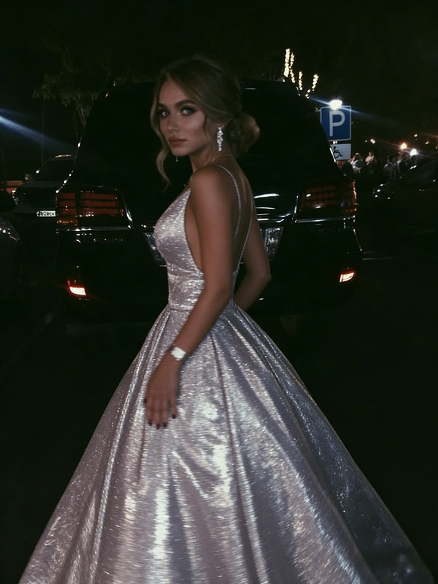 Funkelndes Ballkleid mit Spaghettiträgern und Pailletten in Weiß, ärmellos, lang, Abendkleid, besondere Abendkleider, Ballkleid DH319