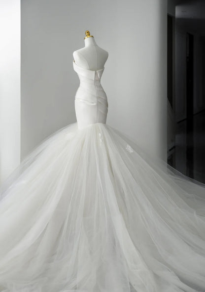 Elegant White Wedding Dress Tulle Strapless Mermaid Bridal Gowns Sleeveless Birdal Dress DP05101