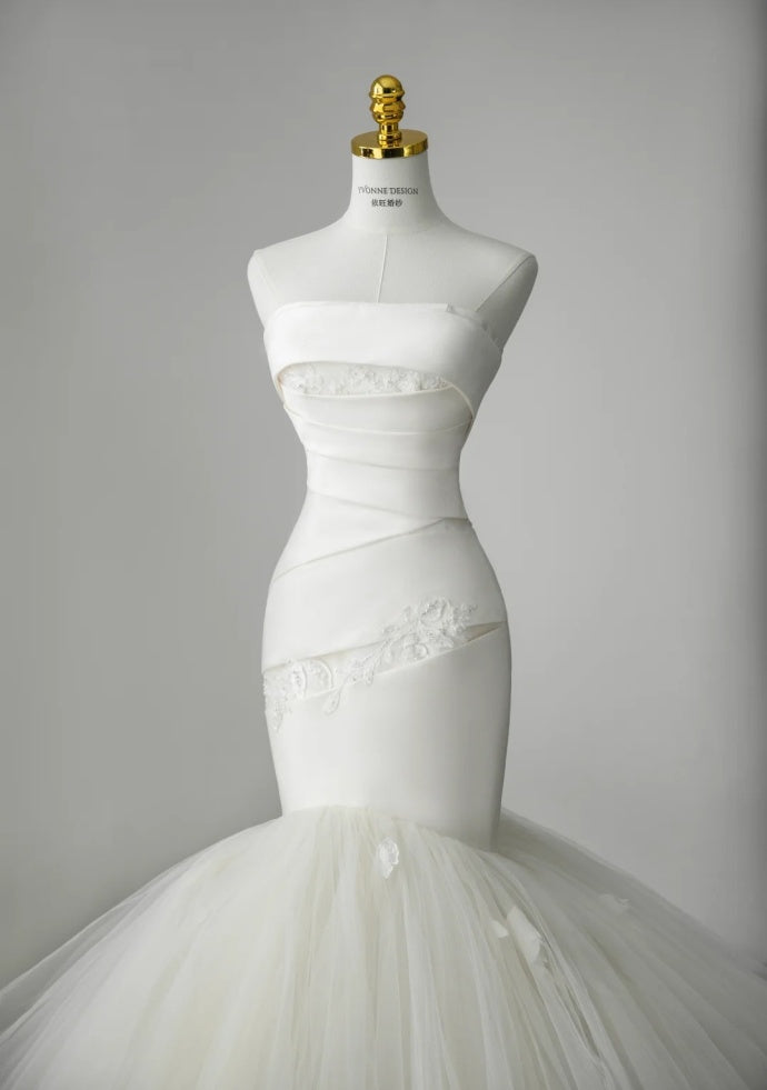 Elegant White Wedding Dress Tulle Strapless Mermaid Bridal Gowns Sleeveless Birdal Dress DP05101