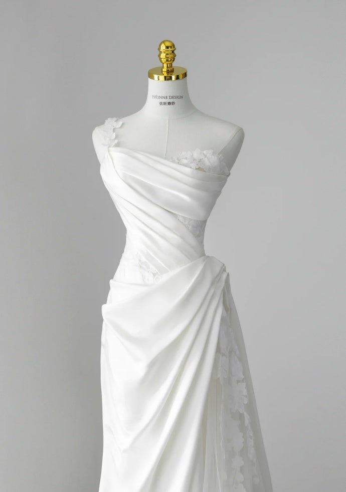 Elegant White Wedding Dress Tulle Satin Sheath Bridal Gowns Sleeveless Birdal Dress DP05202