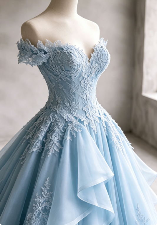 Wunderschönes, langes A-Linien-Abendkleid, schulterfrei, mit Tüll-Applikationen, Partykleid, blassblaues Ballkleid DP05336
