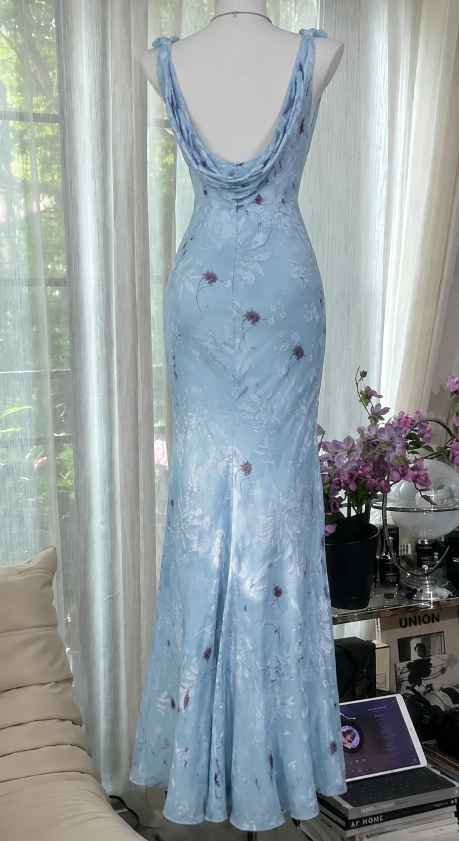 Robe de soirée longue en mousseline fourreau à bretelles élégantes, bleu, pour invitée de mariage DP05461