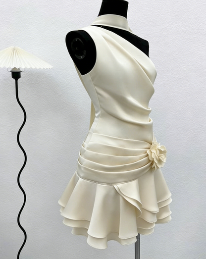 Mignonne robe de bal d'été courte évasée et asymétrique ivoire Robe de 16ème anniversaire Robes de cocktail DP2089