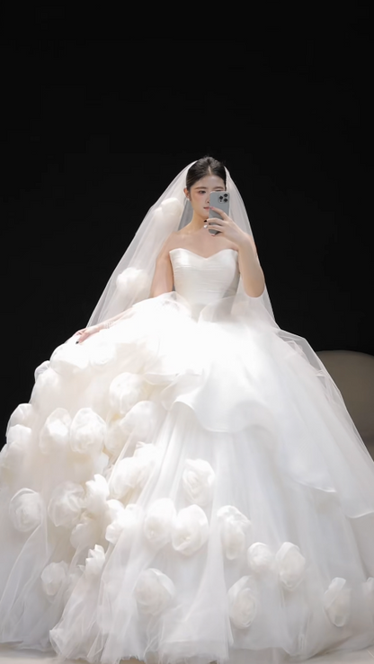 Timeless Strapless Ball Gown Tulle Flower Wedding Dresses, Ivory Bridal Gowns DP3182