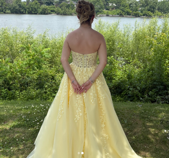 Chic Sweetheart A-line Yellow Long Prom Dresses Sleeveless Tulle Applique Yellow Birthday Dresses DP3857
