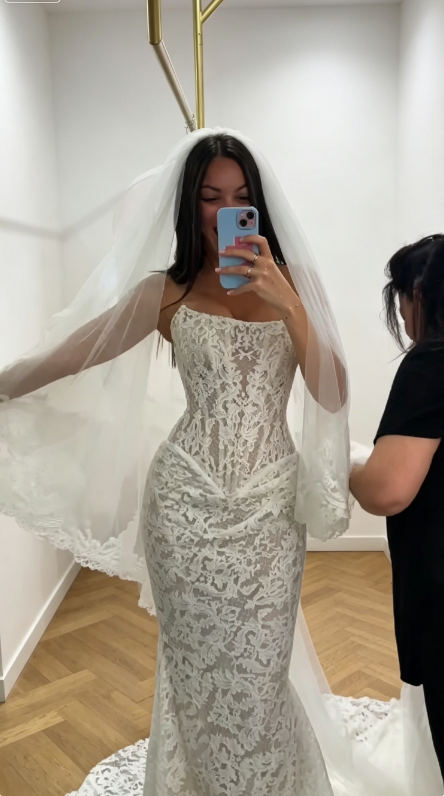 Elegant White Mermaid Bridal Gowns Strapless Lace Birdal Dress Sleeveless Wedding Dress DW08888