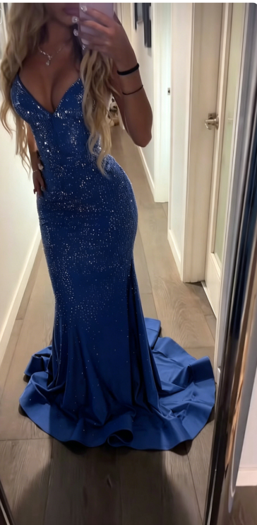 Sexy Burgunder Ballkleid V-Ausschnitt Scheide Langes Abendkleid DP05346
