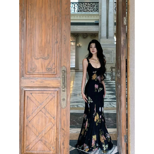 Schwarzes Kleid S831