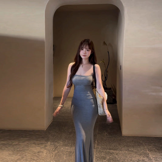 Modisches graues Kleid S874